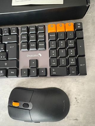 ProtoArc KM310 Teclado Mecánico y Ratón