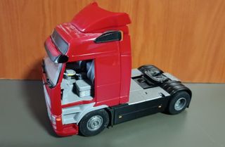 Camión de juguete rojo - 24 cm