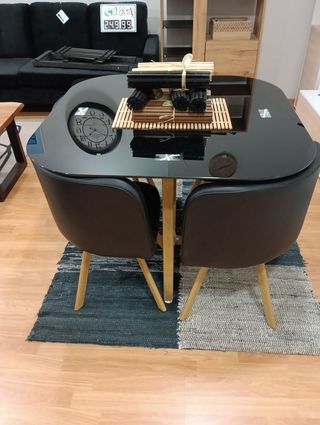 Mesa comedor cristal negro y 4 sillas