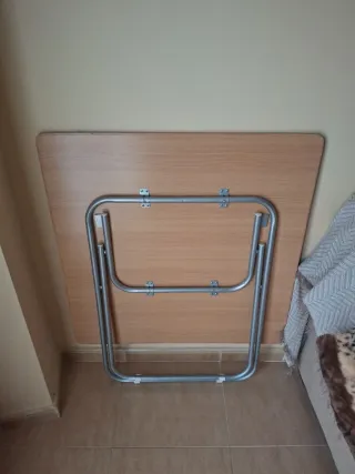 Mesa Plegable 90x90 Madera y Metal