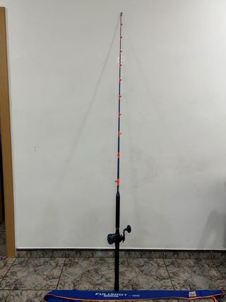 Caña de curricán con carrete