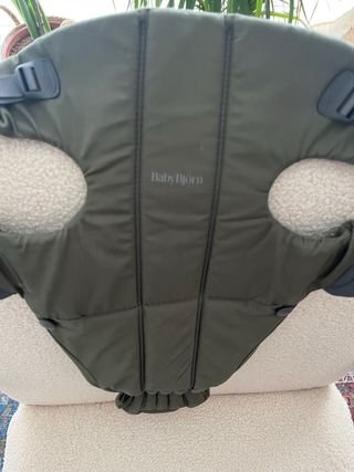 Mochila Porteo BabyBjörn Mini Verde