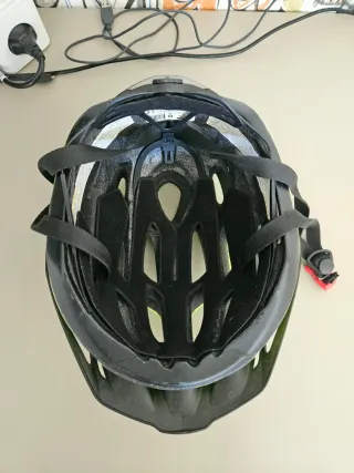 Casco Rockrider Amarillo