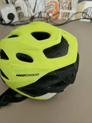 Casco Rockrider Amarillo