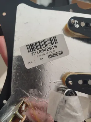 Golpeador Fender con pastillas Tex-Mex SSS