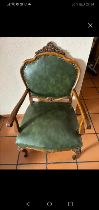 2 Sillones de Piel y Madera