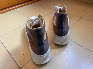 Botas Converse plataforma marrones Son unisex