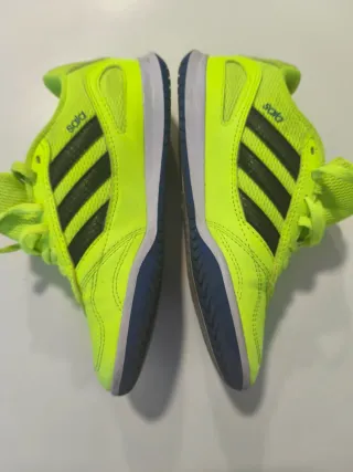 Botas de fútbol Adidas Talla 35