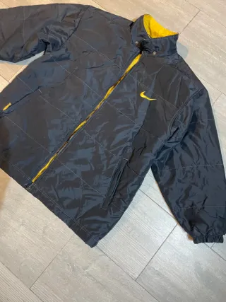 Chaqueta Nike vintage negra