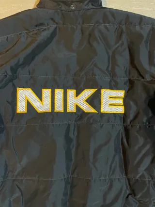 Chaqueta Nike vintage negra