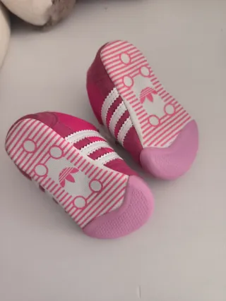 Zapatillas Adidas Bebé Rosa y Blanco