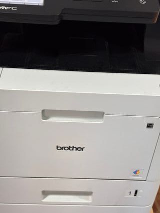 Impresora Multifunción Brother MFC-L8900CDW