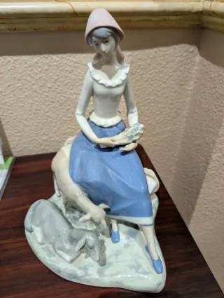 Figura Rex Valencia Porcelana