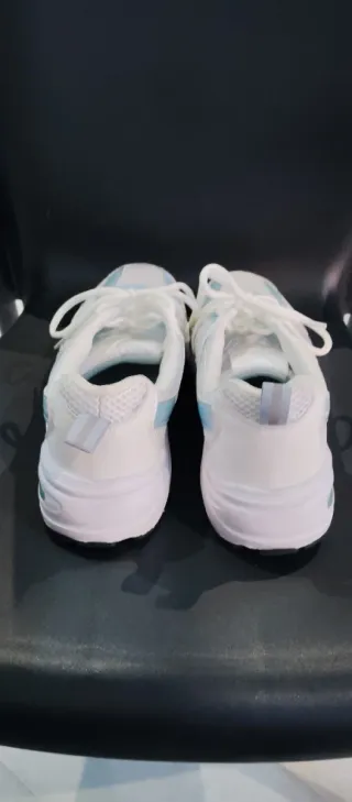 Deportivas Unisex Blancas y Azulrd