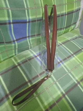 Neceser transparente con asa