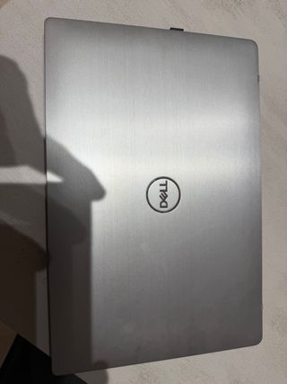 Portátil Dell Latitude 7400