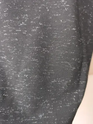 Camiseta ICHI negra con detalles plateados