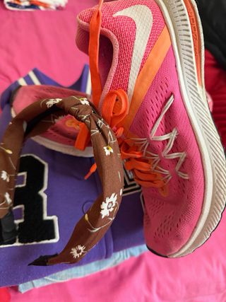 Chaqueta Bershka y Vaqueros Talla M