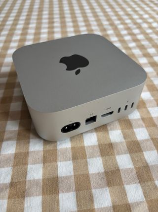 Mac mini M4 16GB RAM 256GB SSD Plata