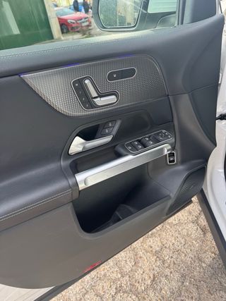 Mercedes-Benz GLB (X247) 2021