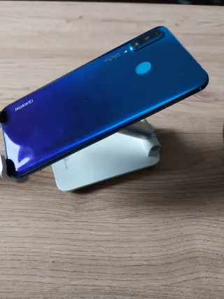 Huawei P30 Lite con 4 GB di RAM e 128 GB di memoria