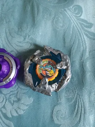 Beyblade X M5-85 Bite Croc Trans Point