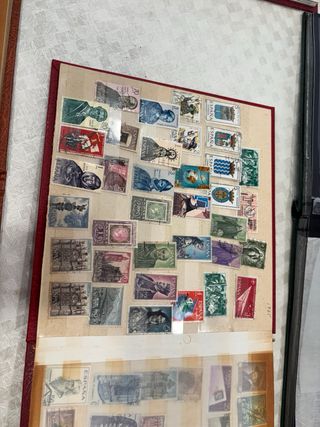 Álbumes y libros de sellos