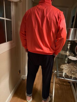 Chaqueta Adidas con Rayas Blancas