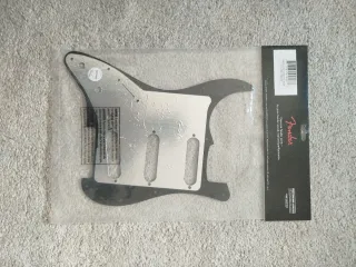 Golpeador Fender Stratocaster Standard