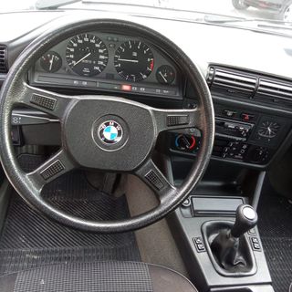 BMW Serie 3 318i E30 1990