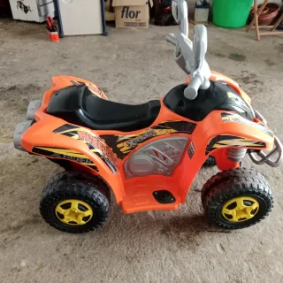 Coche eléctrico infantil X-Rider