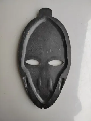 Maschera decorativa africana in legno arte etnica