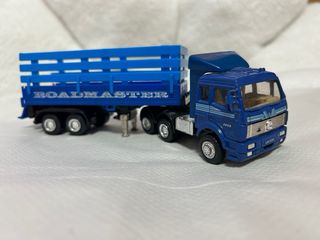 Welly Mercedes-Benz 2448