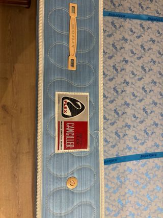 Conjunto 2 Somieres, Cabeceros y Mesilla de madera