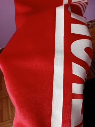 Pantalones deportivos rojos NEKOMA VOLLEYBALL CLUB