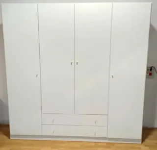 Armario Armario de madera con cajones