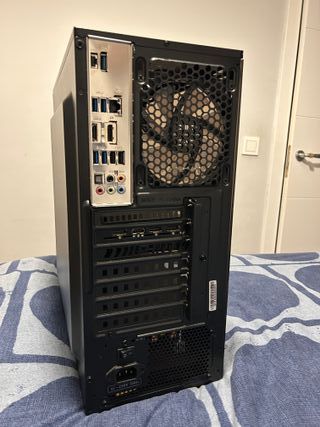 PC de sobremesa AMD Ryzen 7