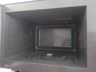 Microondas Sharp 44x36x26cm