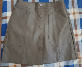 Falda polipiel marrón Talla 36