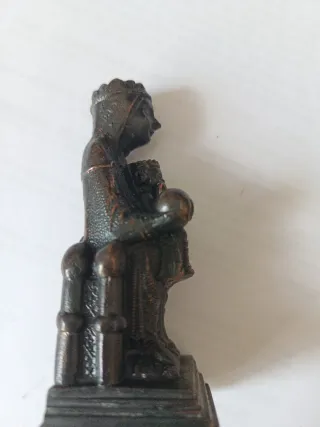 Virgen de Montserrat metal