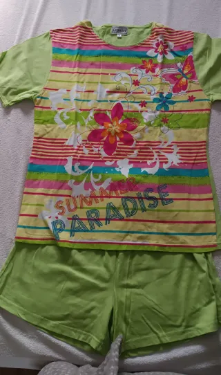 Pijama de verano estampado floral NUEVO