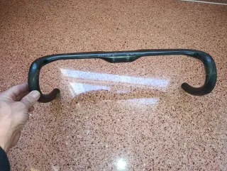 Manillar de carbono de carretera