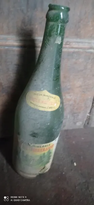 Bottiglia Acqua Minerale Vintage
