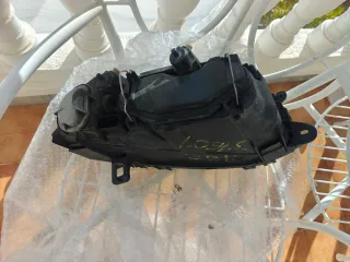 Faro Izquierdo Alfa Romeo GT. Lado conductor