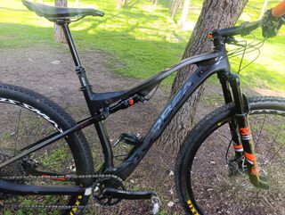 Orbea oiz 29 pulgadas carbono doble suspension btt