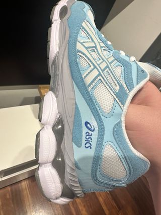 Asics Gel NYC Azul y Blanco