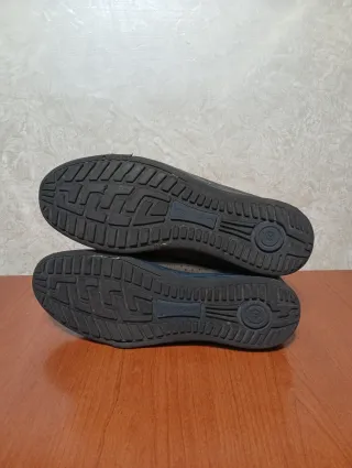 Mocassini uomo camoscio grigio taglia 44 usati