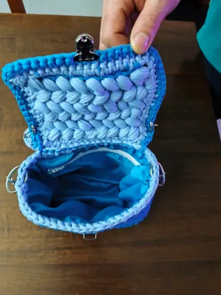 Borsa fatta a mano sfumata blu