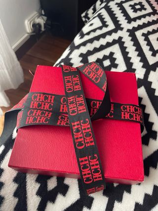 Collar Carolina Herrera CH Dorado