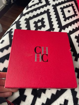 Collar Carolina Herrera CH Dorado